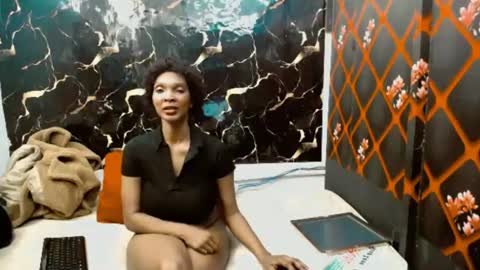 caramelminxx_ online show from 6, 7, 2026