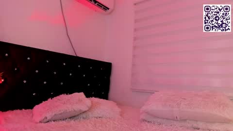 Snapshot of caramelo_exotico chatting on 12, 1, 2025 Caramel online show from 12, 1, 2025