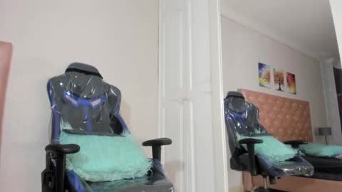 cardykambell online show from 6, 2, 2025