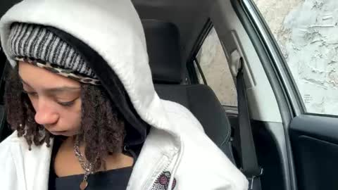 Snapshot of carebearx215 chatting on 31, 10, 2025 carebearx215 online show from 31, 10, 2025