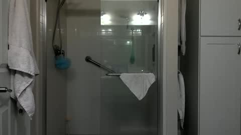 Snapshot of caressluving chatting on 30, 1, 2025 Caressluving online show from 30, 1, 2025