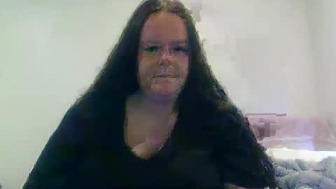 carinabro10 online show from 5, 10, 2025