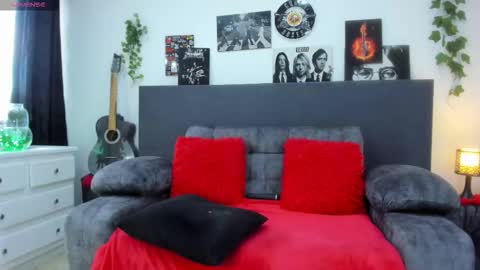 Snapshot of carla_gsex chatting on 5, 10, 2025 Carla online show from 5, 10, 2025