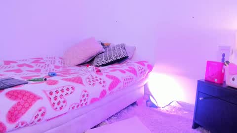 Snapshot of carla_wet18 chatting on 28, 9, 2025 Carla Wet18 online show from 28, 9, 2025