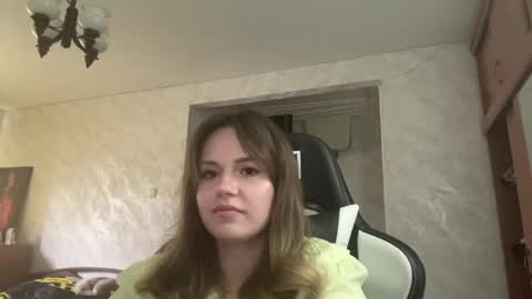 Lesly online show from 23, 4, 2026