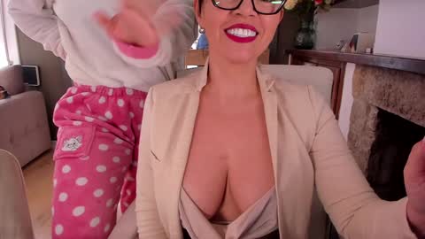Snapshot of carlaconnortv chatting on 18, 1, 2025 Carla Connor online show from 18, 1, 2025