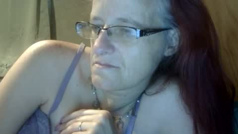 carleeswoman08 online show from 27, 3, 2026