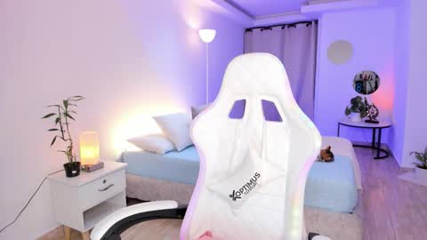 Alejandra online show from 10, 2, 2026