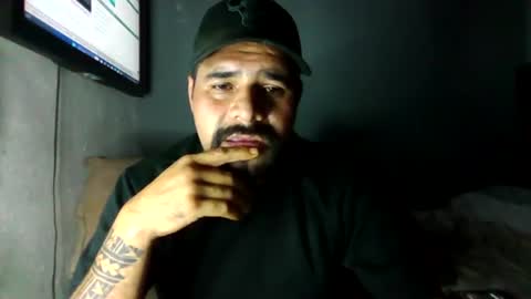 carlos100699 online show from 10, 8, 2026