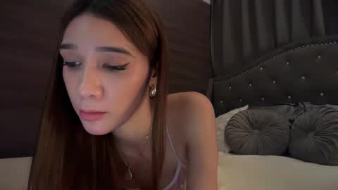 Carlotta online show from 5, 11, 2025