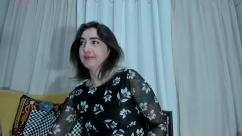 Snapshot of carly_grasso chatting on 7, 6, 2026 carly grasso online show from 7, 6, 2026