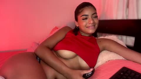 Littlecarly  online show from 11, 2, 2025