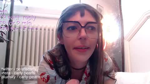 Snapshot of carlypearls chatting on 3, 2, 2025 Carly Pearls online show from 3, 2, 2025