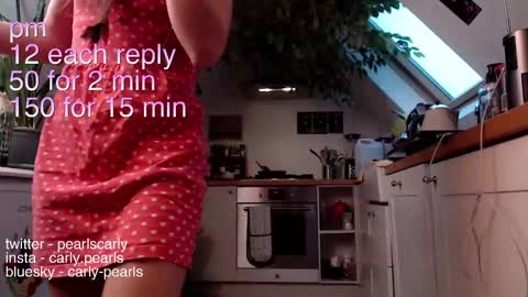 Snapshot of carlypearls chatting on 9, 2, 2025 Carly Pearls online show from 9, 2, 2025