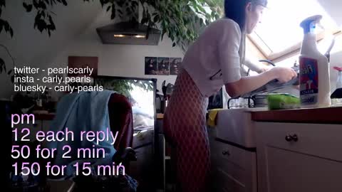 Snapshot of carlypearls chatting on 4, 3, 2025 Carly Pearls online show from 4, 3, 2025