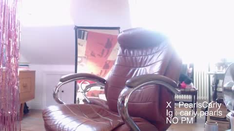 Carly Pearls online show from 19, 3, 2026