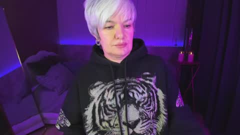 Carmen online show from 6, 1, 2025