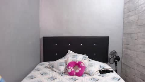 Snapshot of caro_milf_ chatting on 4, 11, 2025 Caro milf online show from 4, 11, 2025