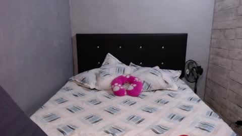 Snapshot of caro_milf_ chatting on 10, 4, 2026 Caro milf online show from 10, 4, 2026