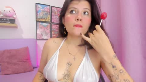 Carolina  online show from 5, 4, 2026