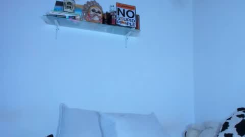 Snapshot of carolina_ml chatting on 1, 11, 2025 CarolinaM online show from 1, 11, 2025