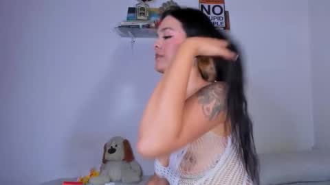 Snapshot of carolina_ml chatting on 7, 11, 2025 CarolinaM online show from 7, 11, 2025