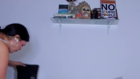 Snapshot of carolina_ml chatting on 16, 12, 2025 CarolinaM online show from 16, 12, 2025