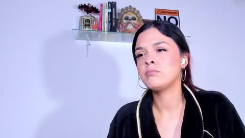 Snapshot of carolina_ml chatting on 7, 1, 2026 CarolinaM online show from 7, 1, 2026