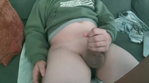 Snapshot of carolinaboy01 chatting on 22, 2, 2025 carolinaboy01 online show from 22, 2, 2025