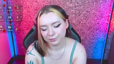 Snapshot of carolinareaperr chatting on 10, 9, 2025 Ask me better xx online show from 10, 9, 2025