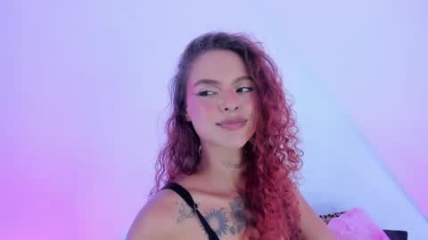 Caroline  Clark online show from 25, 5, 2026
