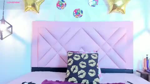 caroline daring online show from 22, 6, 2026