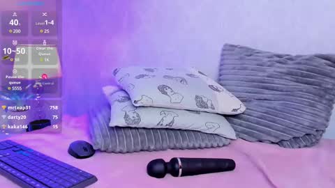  Caroline  online show from 18, 2, 2025