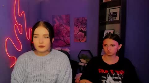 Caroline online show from 28, 5, 2026