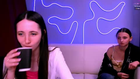 Caroline online show from 4, 6, 2026