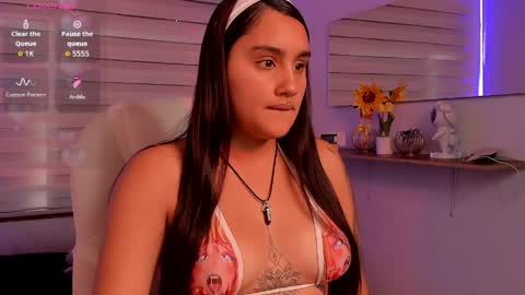 caroline_rodriguez_9 online show from 15, 4, 2026