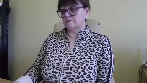 CarolineDream  online show from 30, 1, 2025