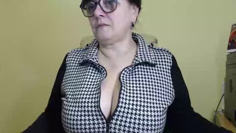 CarolineDream  online show from 16, 10, 2025