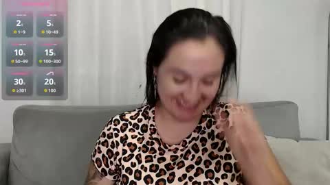 Caroline  online show from 6, 11, 2025