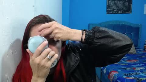 Snapshot of carolinhe_ chatting on 10, 2, 2026 Carolinhe online show from 10, 2, 2026