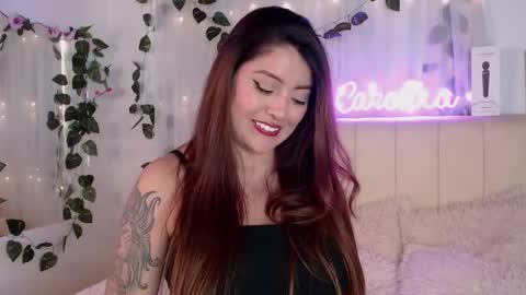 Snapshot of caromartiinnez chatting on 28, 10, 2025    online show from 28, 10, 2025