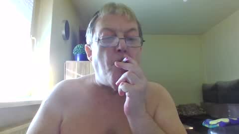 carsten21101 online show from 5, 3, 2025