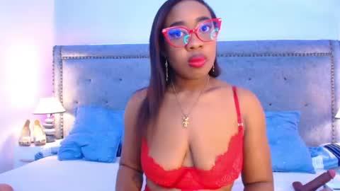Snapshot of caseymoon chatting on 6, 7, 2026 Casey online show from 6, 7, 2026