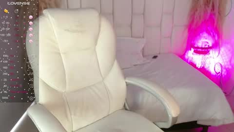 Cassandra online show from 12, 7, 2026