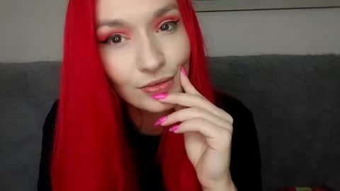 Snapshot of cassandratate chatting on 6, 2, 2025 Casey Chris online show from 6, 2, 2025