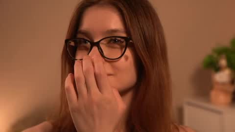 Cassie online show from 18, 4, 2026