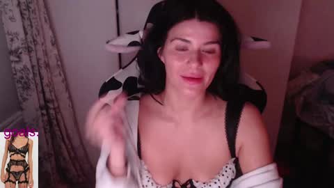 Snapshot of cassiealvarez chatting on 24, 9, 2025 cassiealvarez online show from 24, 9, 2025