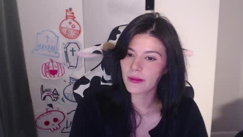 Snapshot of cassiealvarez chatting on 17, 10, 2025 cassiealvarez online show from 17, 10, 2025