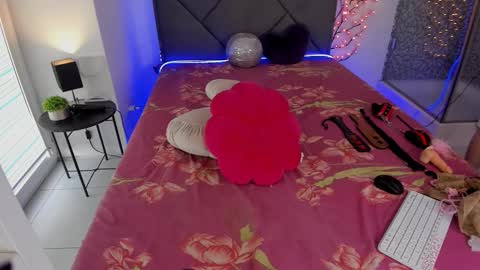 Snapshot of cassieevanss chatting on 16, 9, 2025 Cassie online show from 16, 9, 2025
