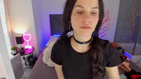 Snapshot of cassieevanss chatting on 15, 11, 2025 Cassie online show from 15, 11, 2025